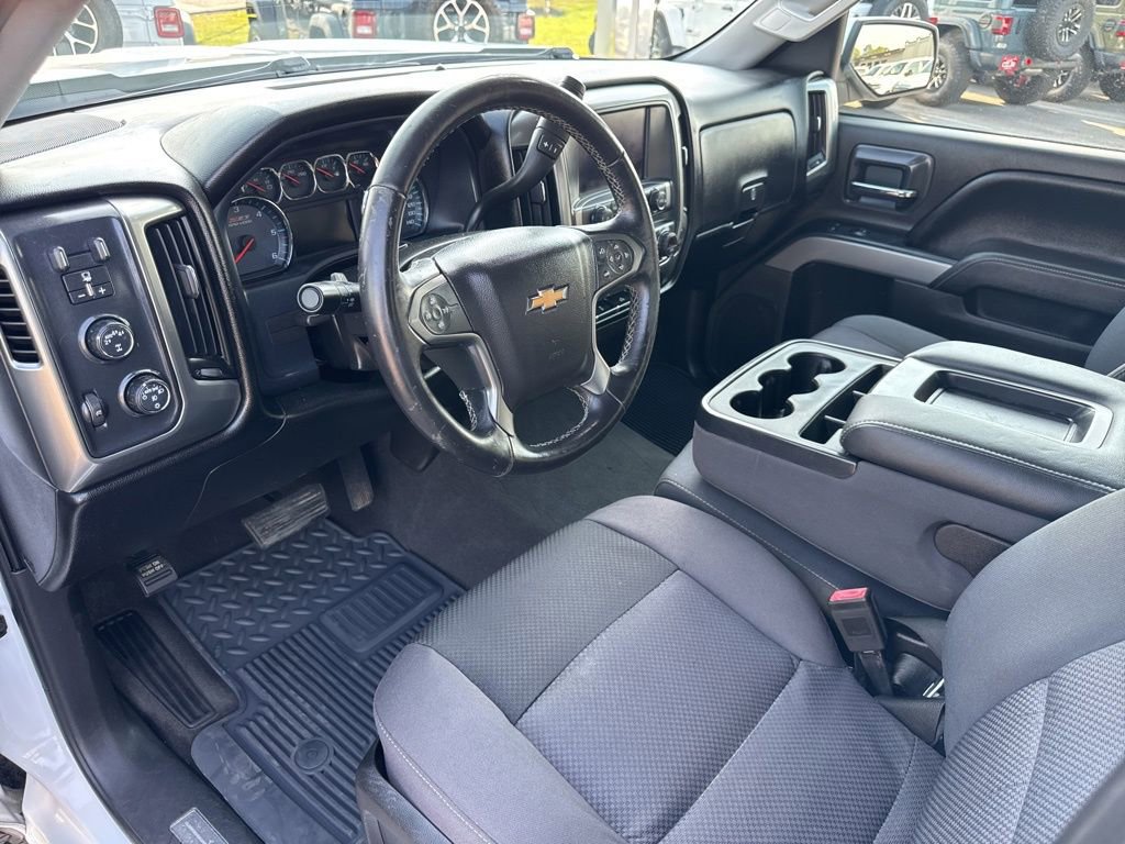Used 2018 Chevrolet Silverado 1500 LT w/ All Star Edition image 31
