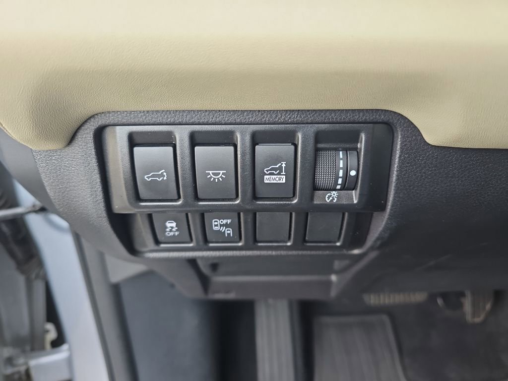 Used 2022 Subaru Ascent Touring image 19