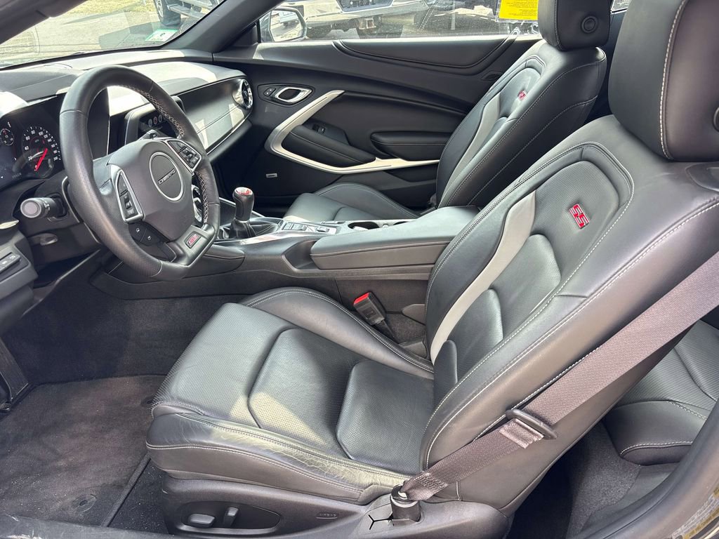 Used 2016 Chevrolet Camaro SS image 7