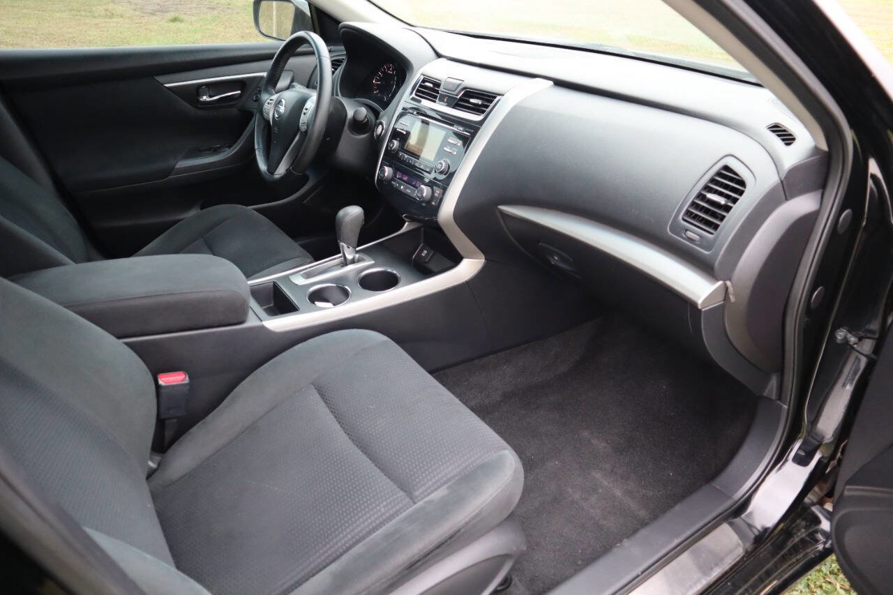 Used 2015 Nissan Altima 2.5 SV image 24