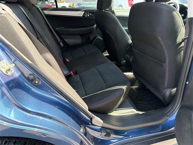 Used 2019 Subaru Outback 2.5i Premium image 15