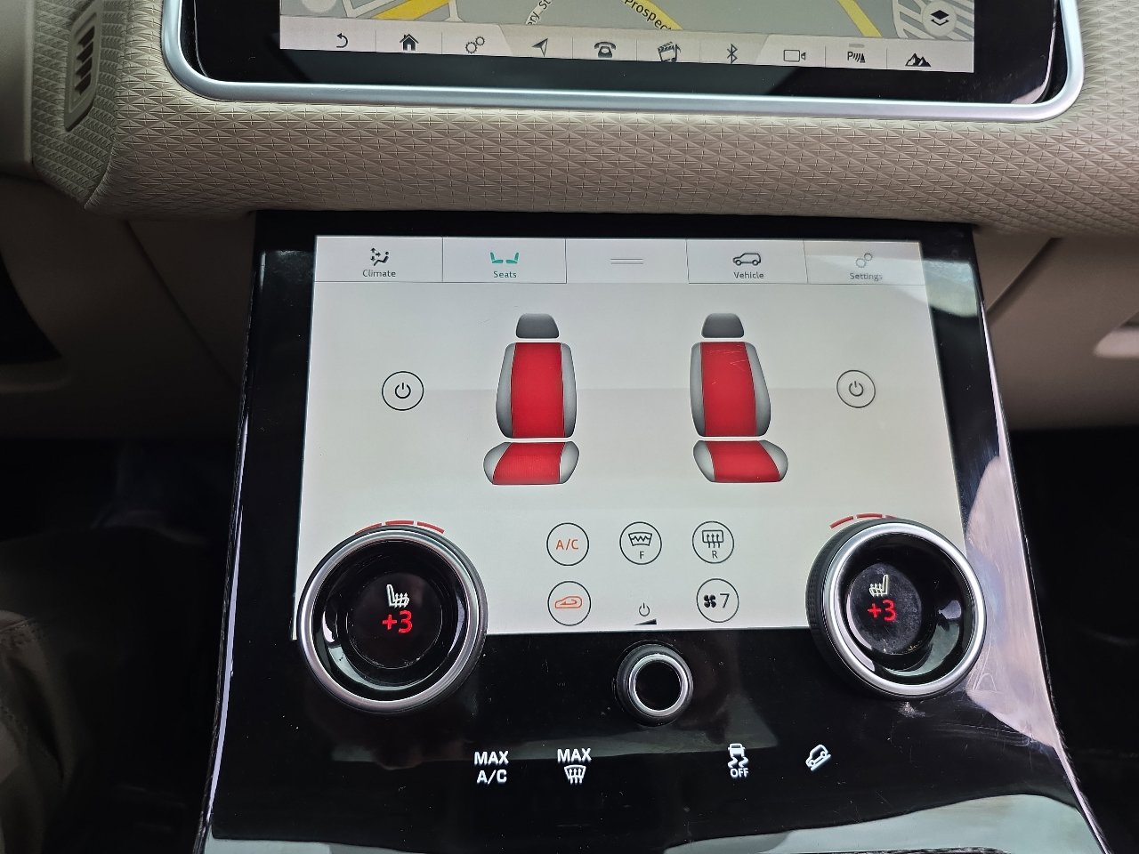 Used 2018 Land Rover Range Rover Velar S image 70