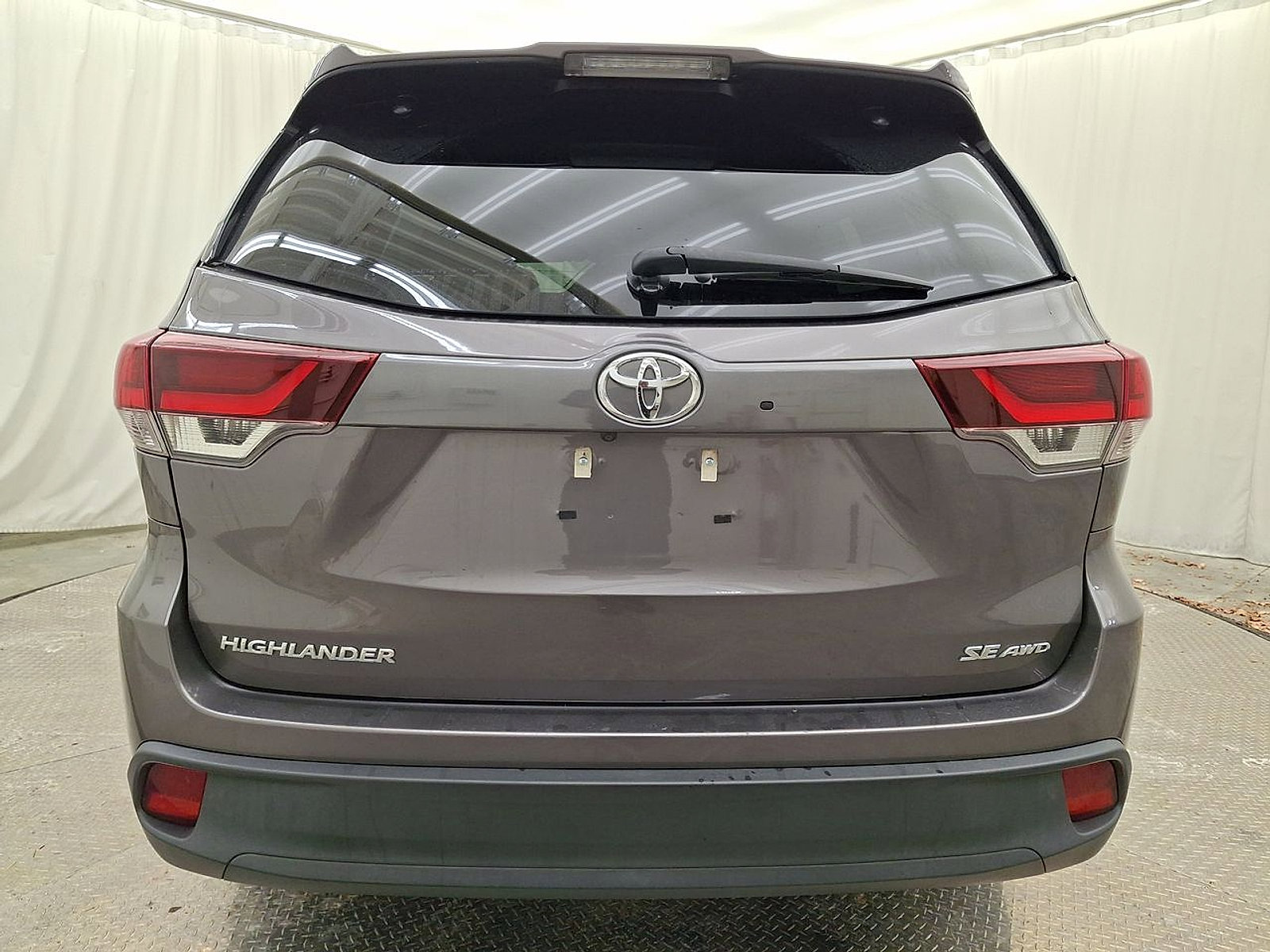 Certified 2019 Toyota Highlander SE image 23