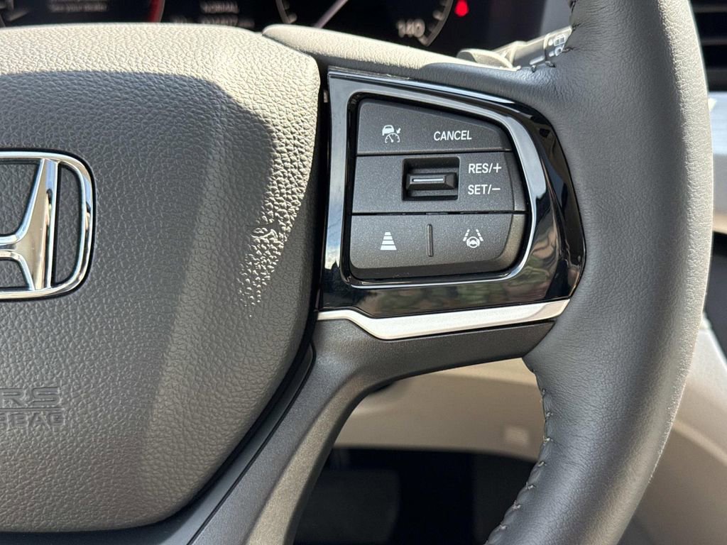 Used 2026 Honda Odyssey EX-L image 10