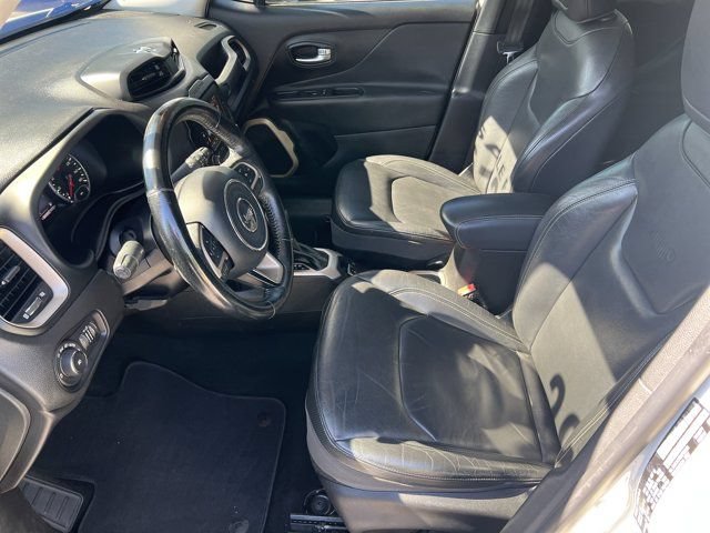 Used 2016 Jeep Renegade Limited FWD image 10