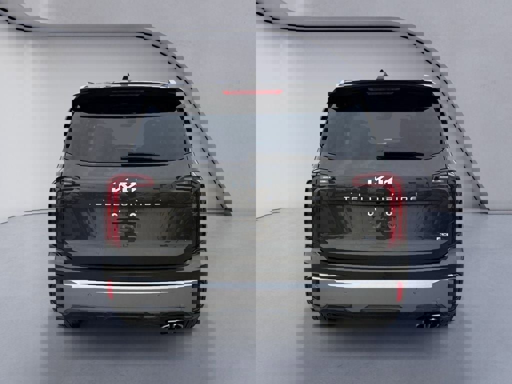Used 2025 Kia Telluride S image 4