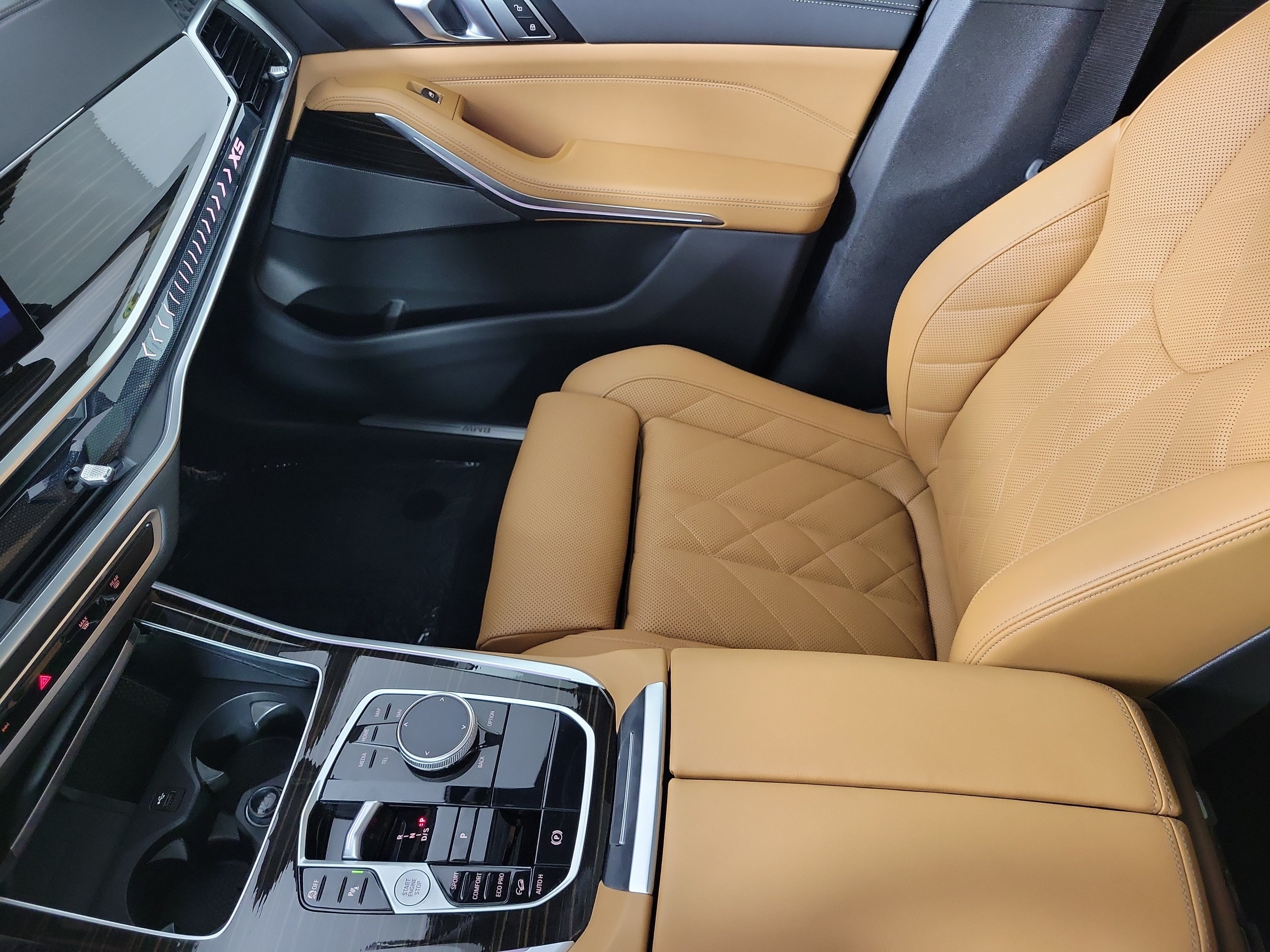 Certified 2025 BMW X5 xDrive40i AWD/4WD image 23