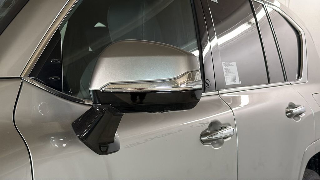 New 2026 Lexus LX 700h Luxury image 6