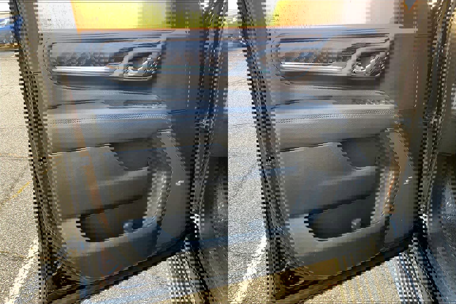 Used 2021 GMC Yukon Denali w/ Denali Ultimate Package image 21