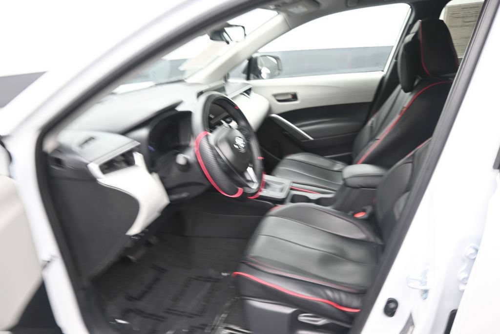 Used 2026 Toyota Corolla Cross LE FWD image 13