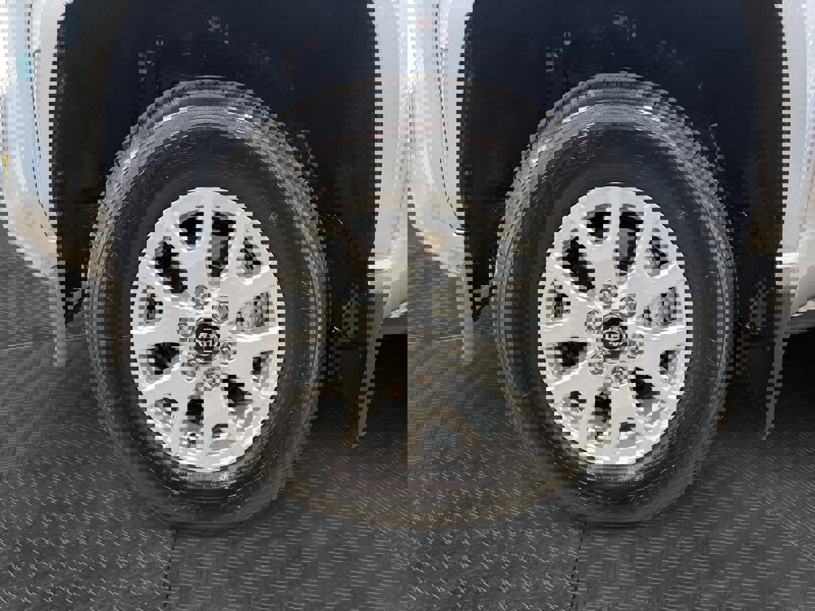 Used 2025 Toyota Tacoma SR5 image 15