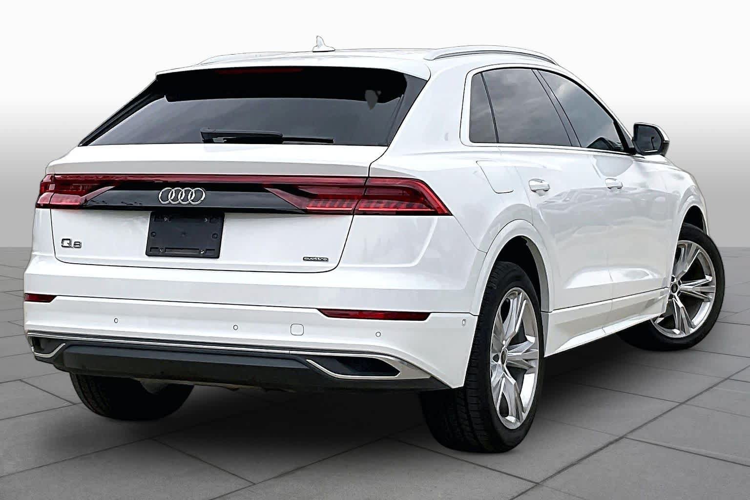 Used 2023 Audi Q8 Premium w/ Convenience Package AWD/4WD image 12