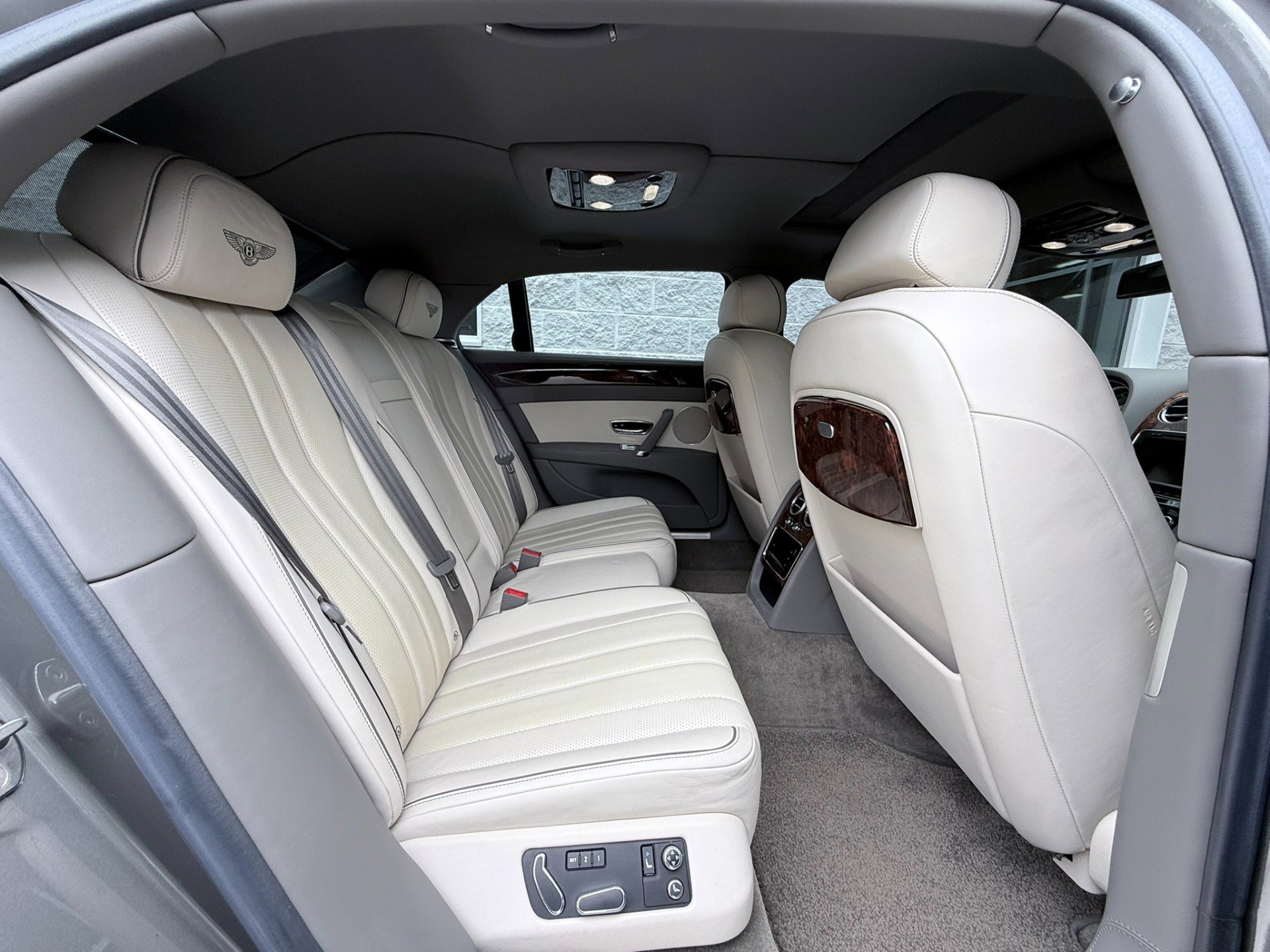 Used 2015 Bentley Flying Spur V8 AWD/4WD image 41