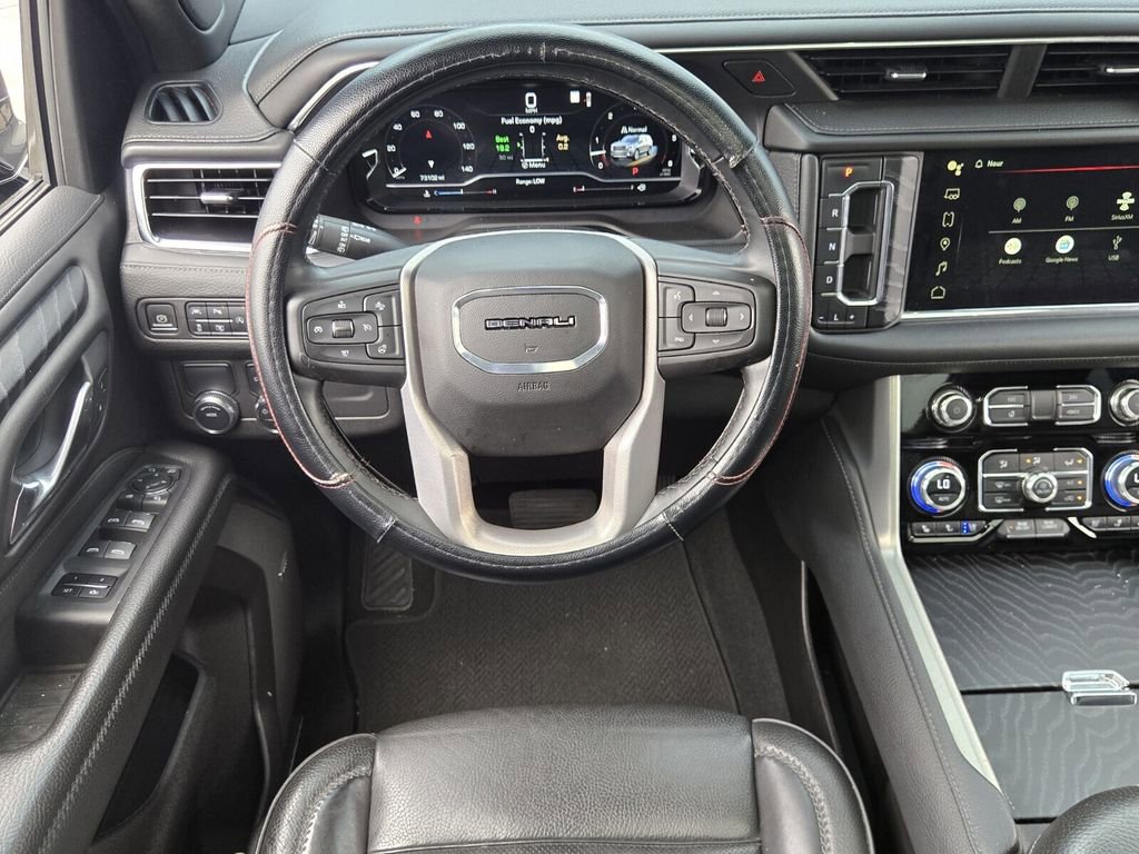 Used 2023 GMC Yukon Denali RWD image 13