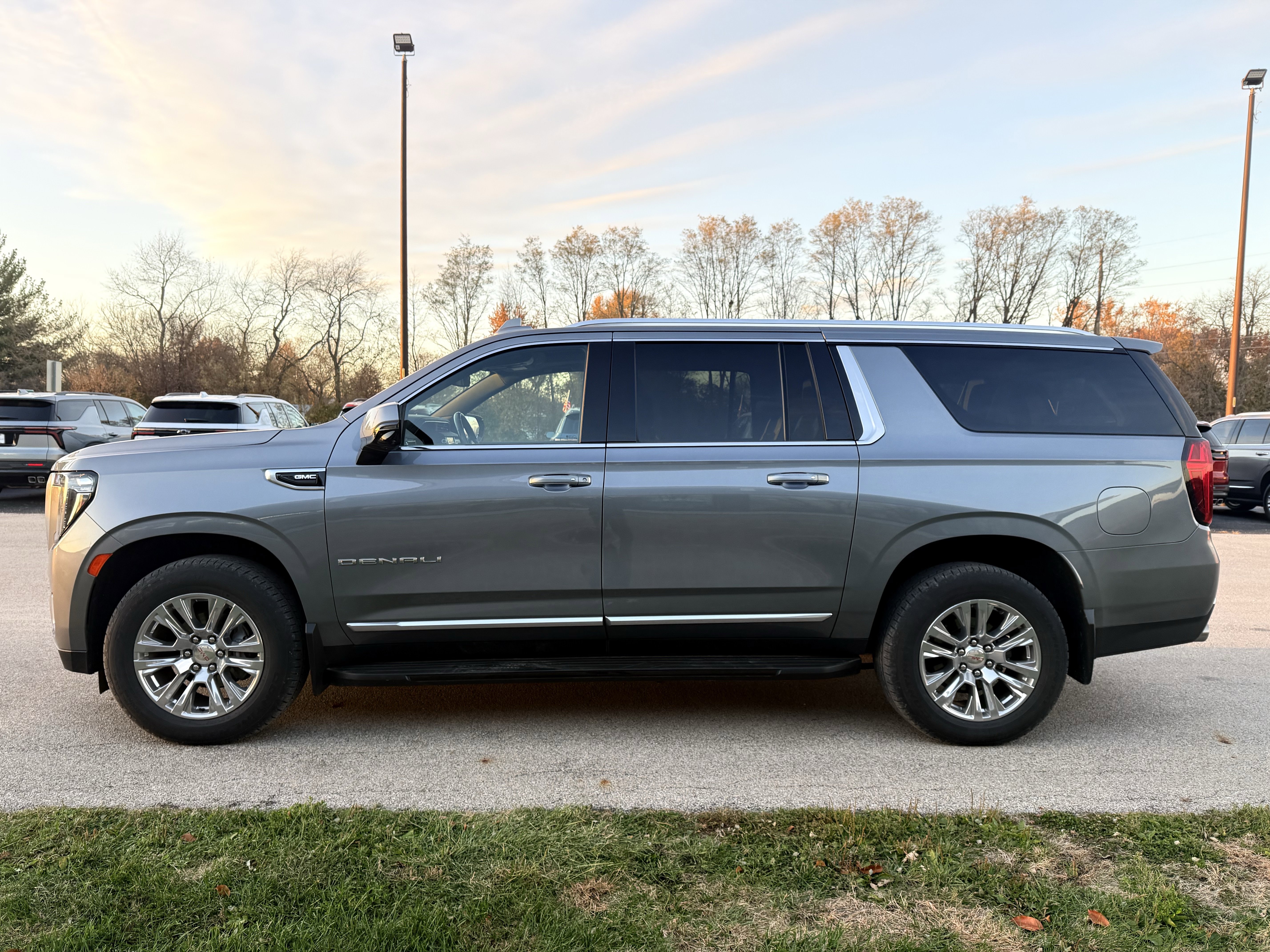 Certified 2022 GMC Yukon XL Denali image 2