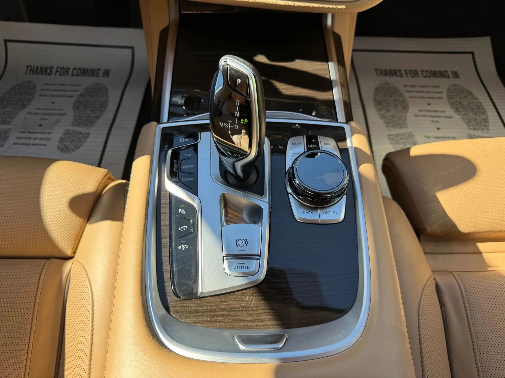Used 2021 BMW 750i xDrive w/ Executive Package image 28