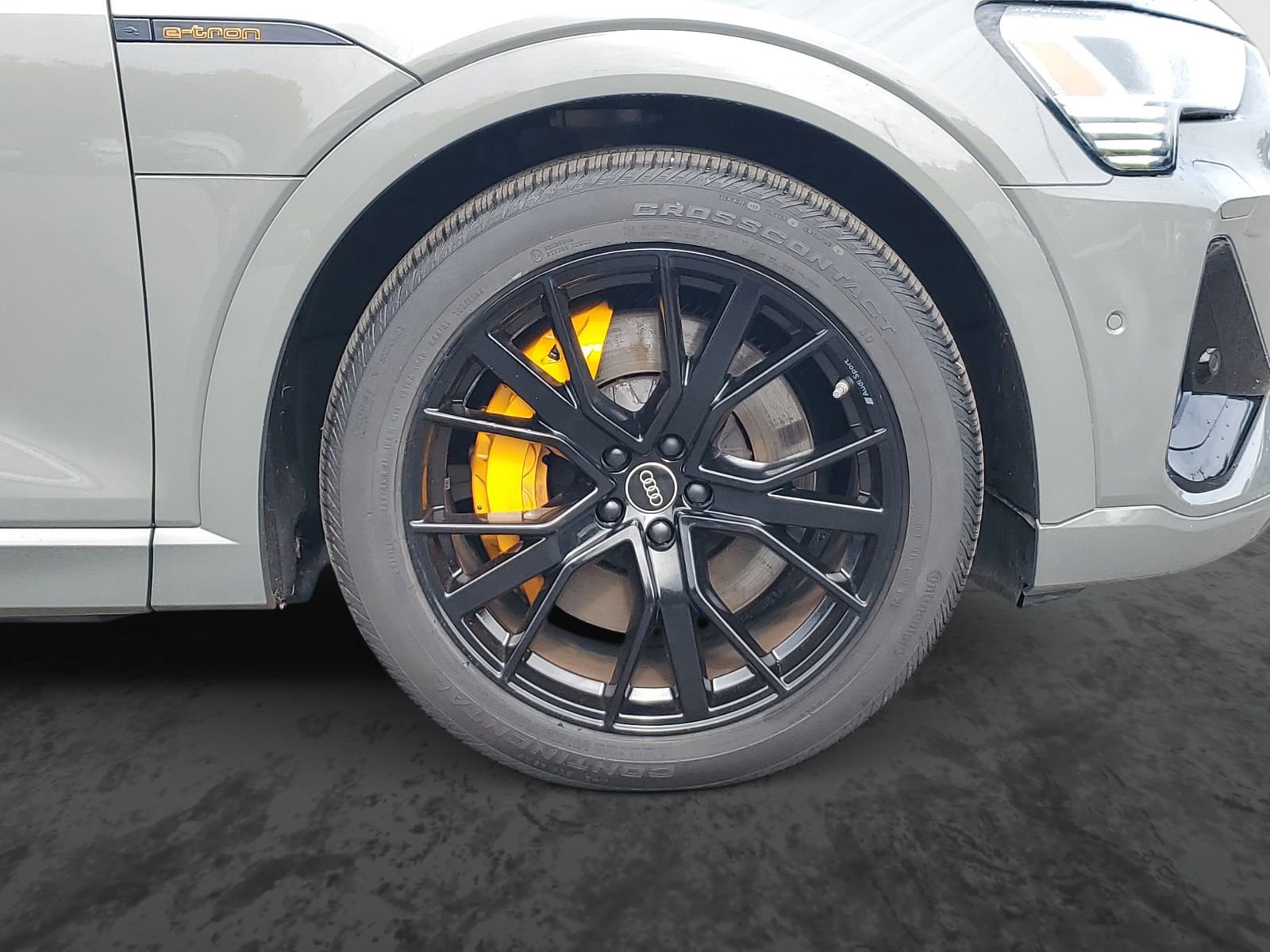 Used 2022 Audi e-tron Chronos image 5