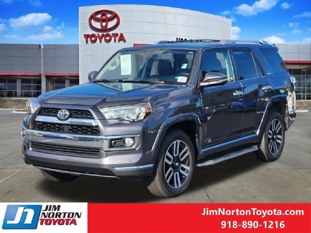 Used 2017 Toyota 4Runner Limited AWD/4WD image 4