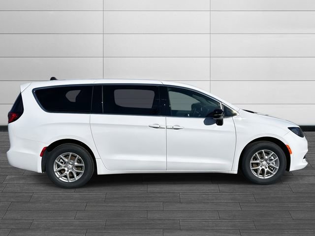 New 2026 Chrysler Voyager LX FWD image 2