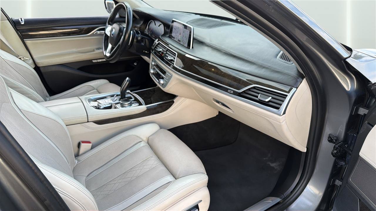 Used 2016 BMW 750i xDrive AWD/4WD image 15