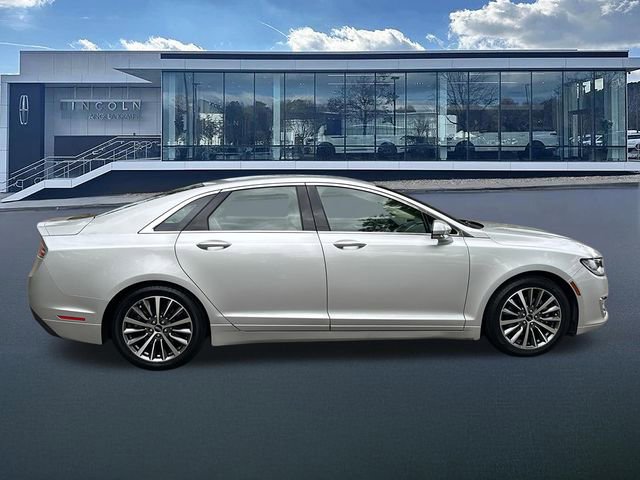 Used 2019 Lincoln MKZ Reserve FWD image 10