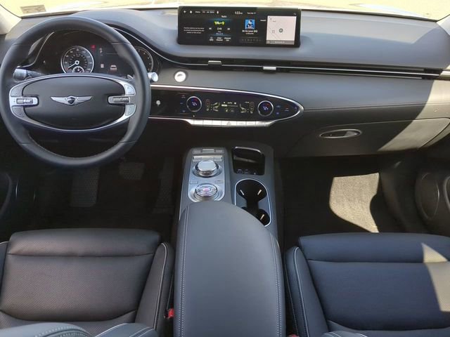 Used 2024 Genesis GV70 2.5T w/ Advanced Package image 13