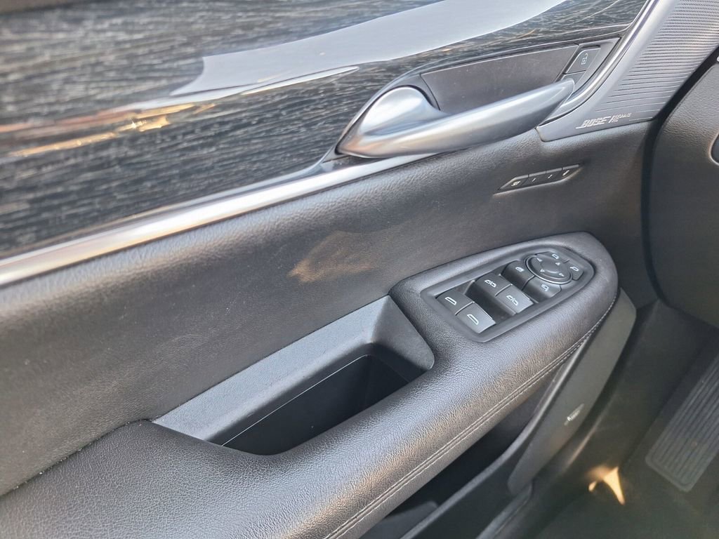 Used 2023 Cadillac XT5 Premium Luxury image 22