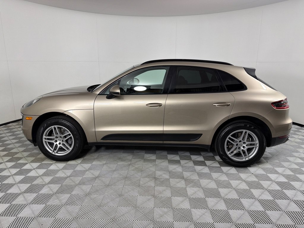 Used 2018 Porsche Macan AWD/4WD image 8