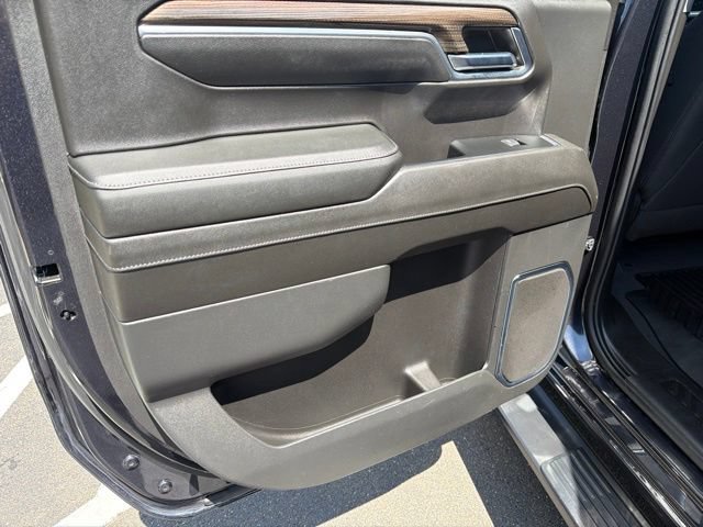 Used 2024 Chevrolet Silverado 1500 LT AWD/4WD image 25