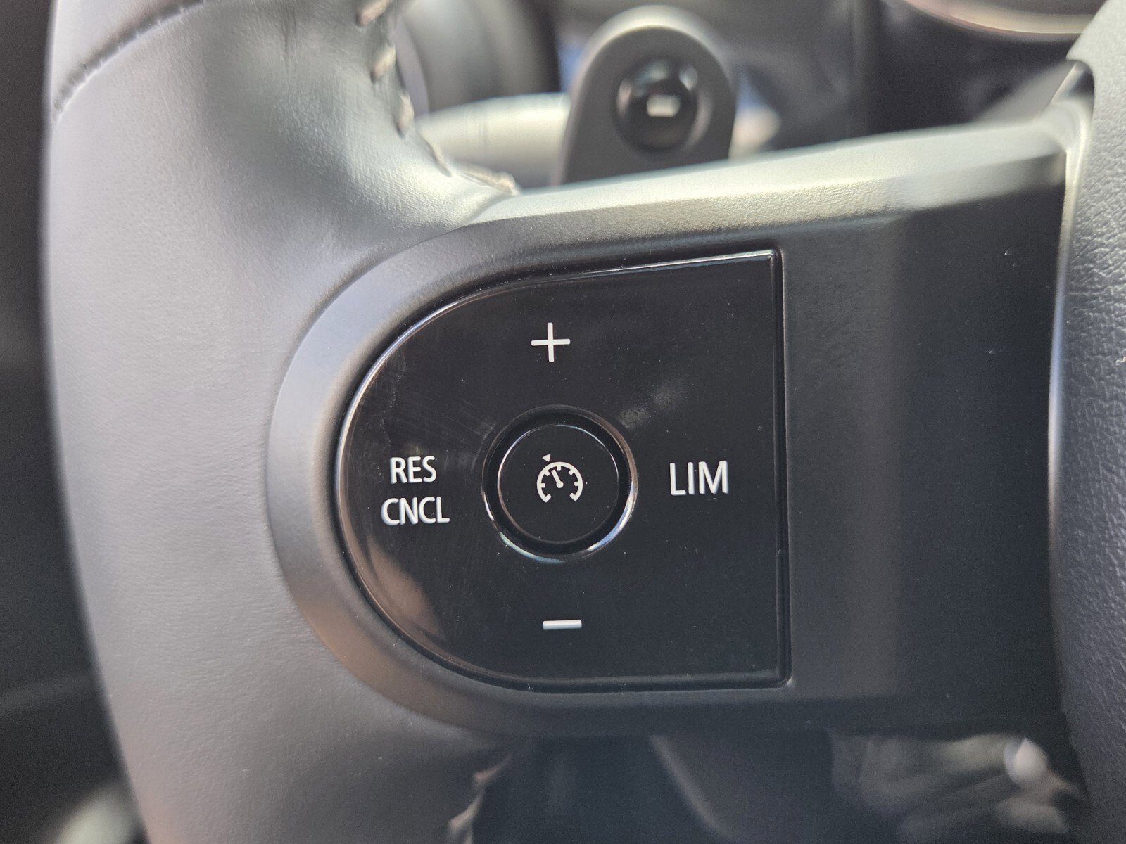 Used 2023 MINI Cooper S image 28