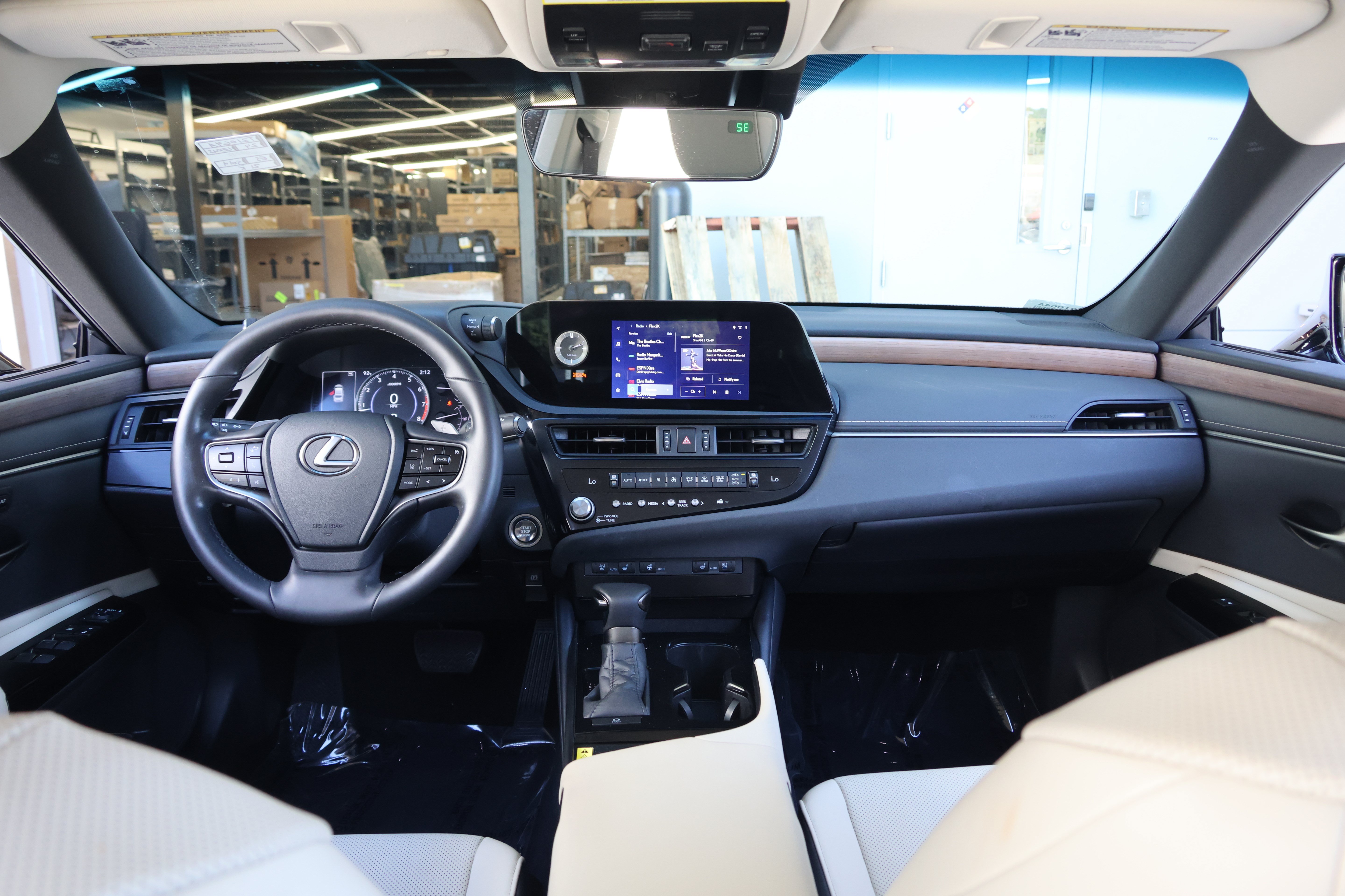 Certified 2024 Lexus ES 350 w/ Premium Package FWD image 26