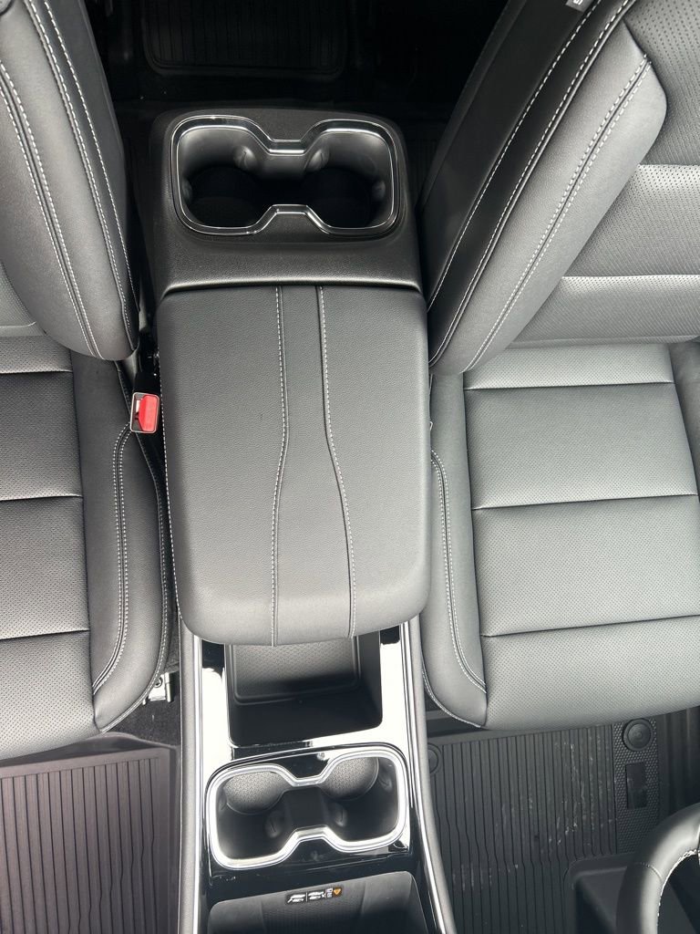 New 2026 Chevrolet Traverse LT w/ Midnight/Sport Edition image 18