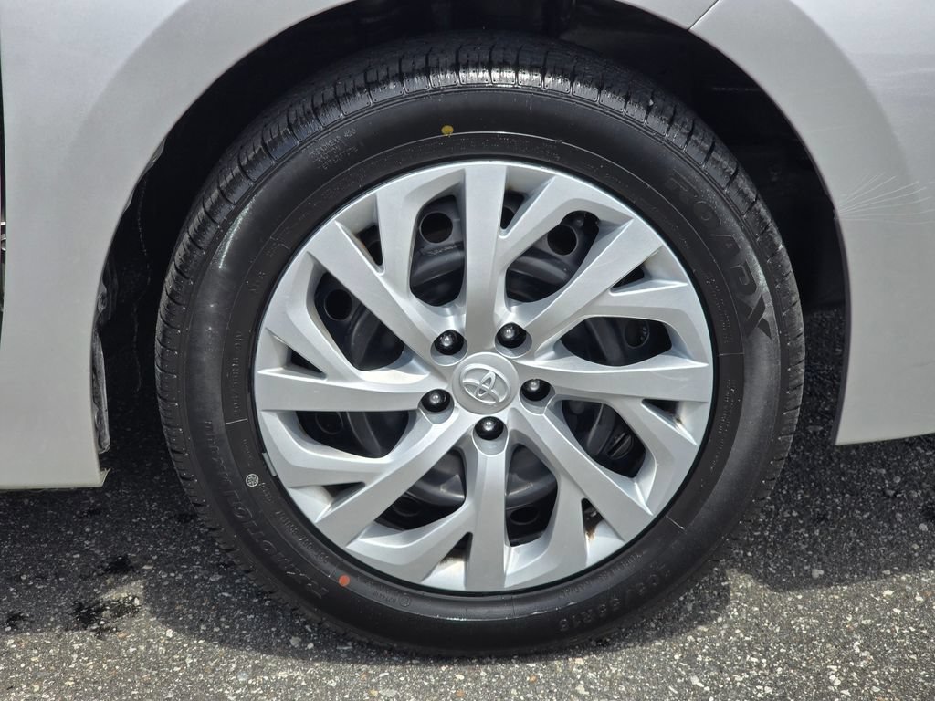 Used 2019 Toyota Corolla LE FWD image 22