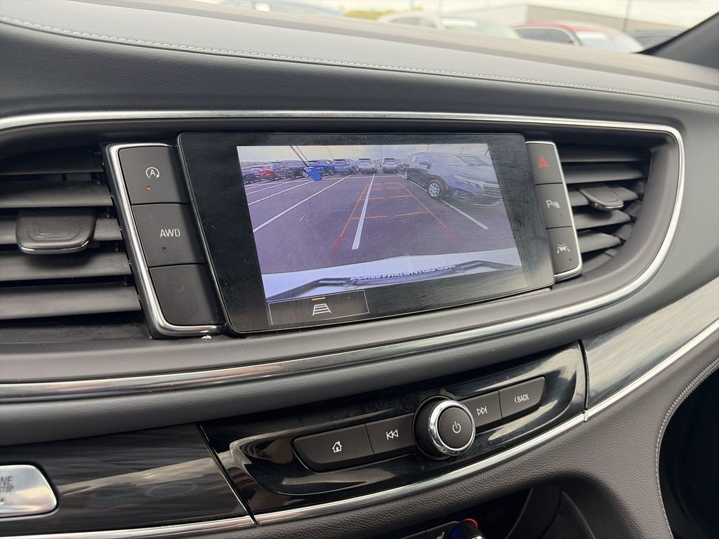 Used 2024 Buick Enclave Essence w/ Experience Buick Package AWD/4WD image 17