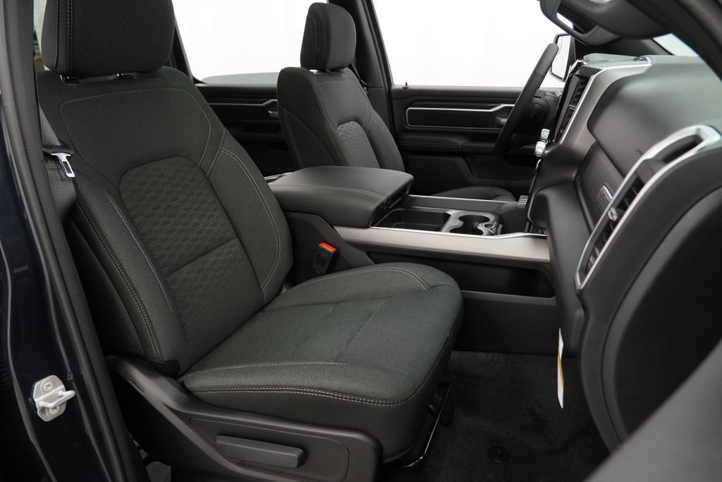 New 2027 RAM 1500 4x4 Crew Cab image 32
