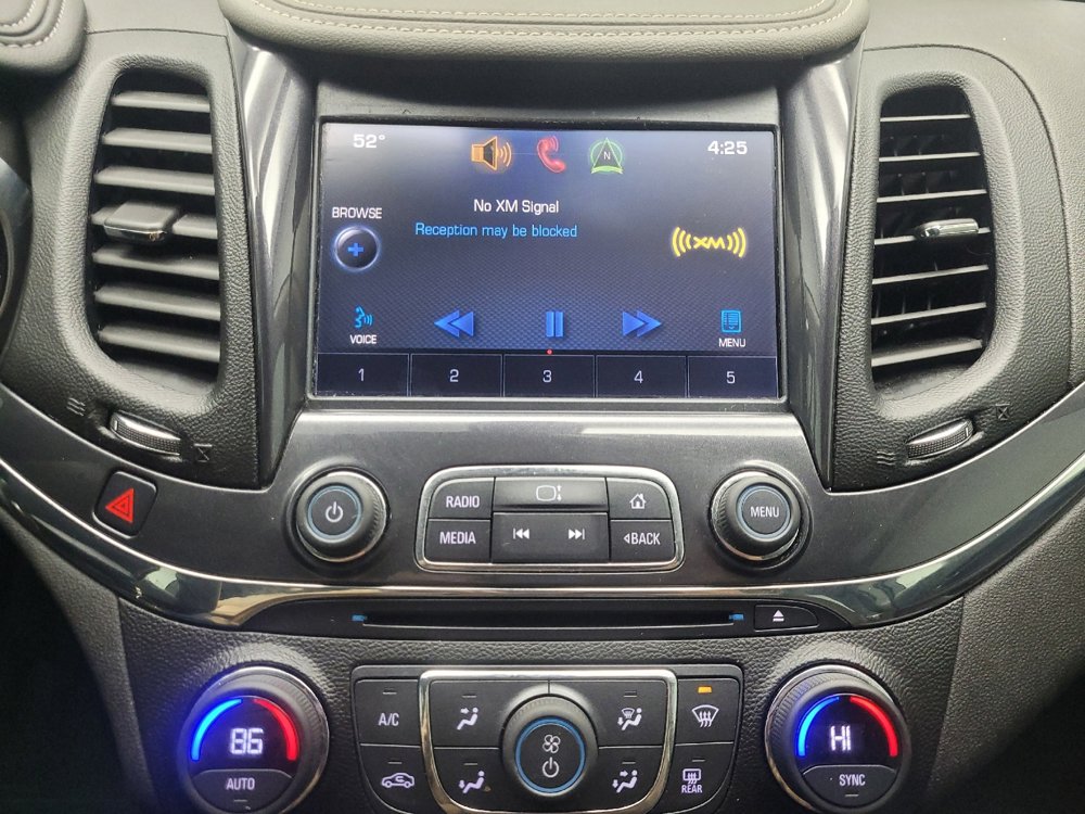 Used 2014 Chevrolet Impala LT w/ Convenience Package image 25