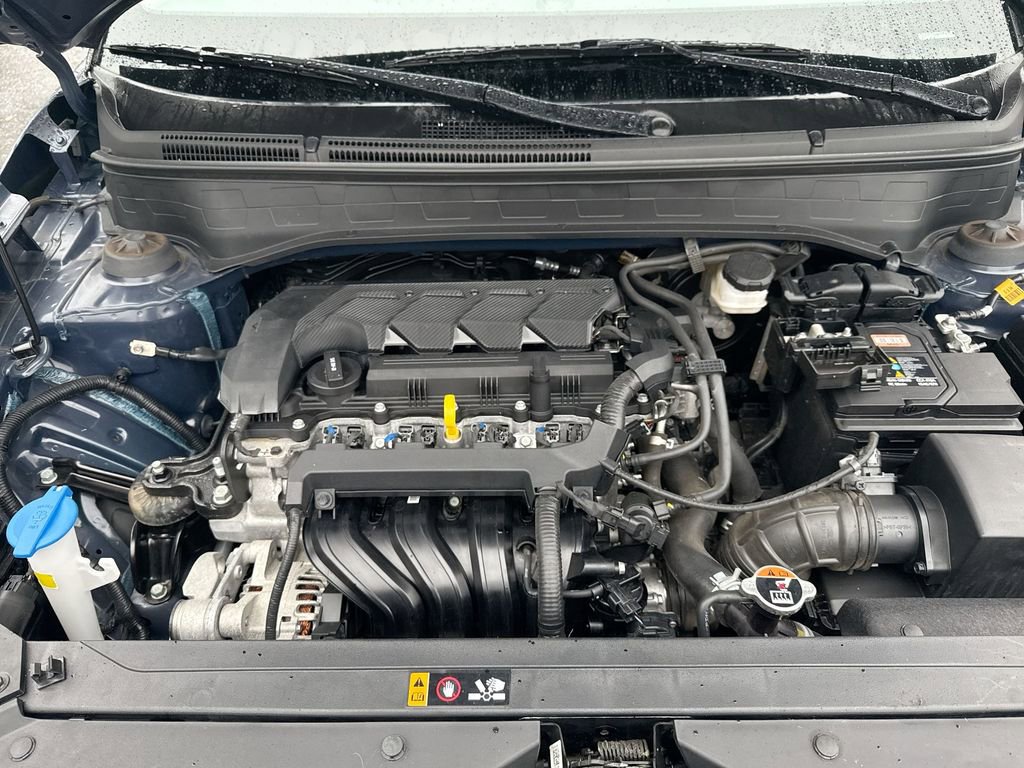 Used 2024 Hyundai Venue Limited image 17