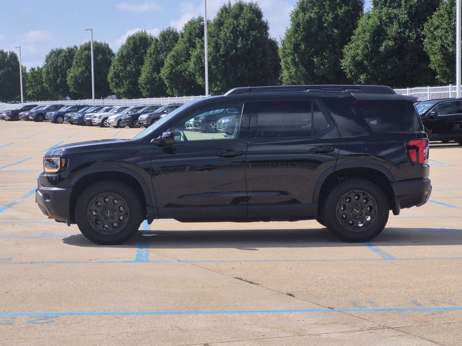 Certified 2026 Honda Passport TrailSport Elite image 9