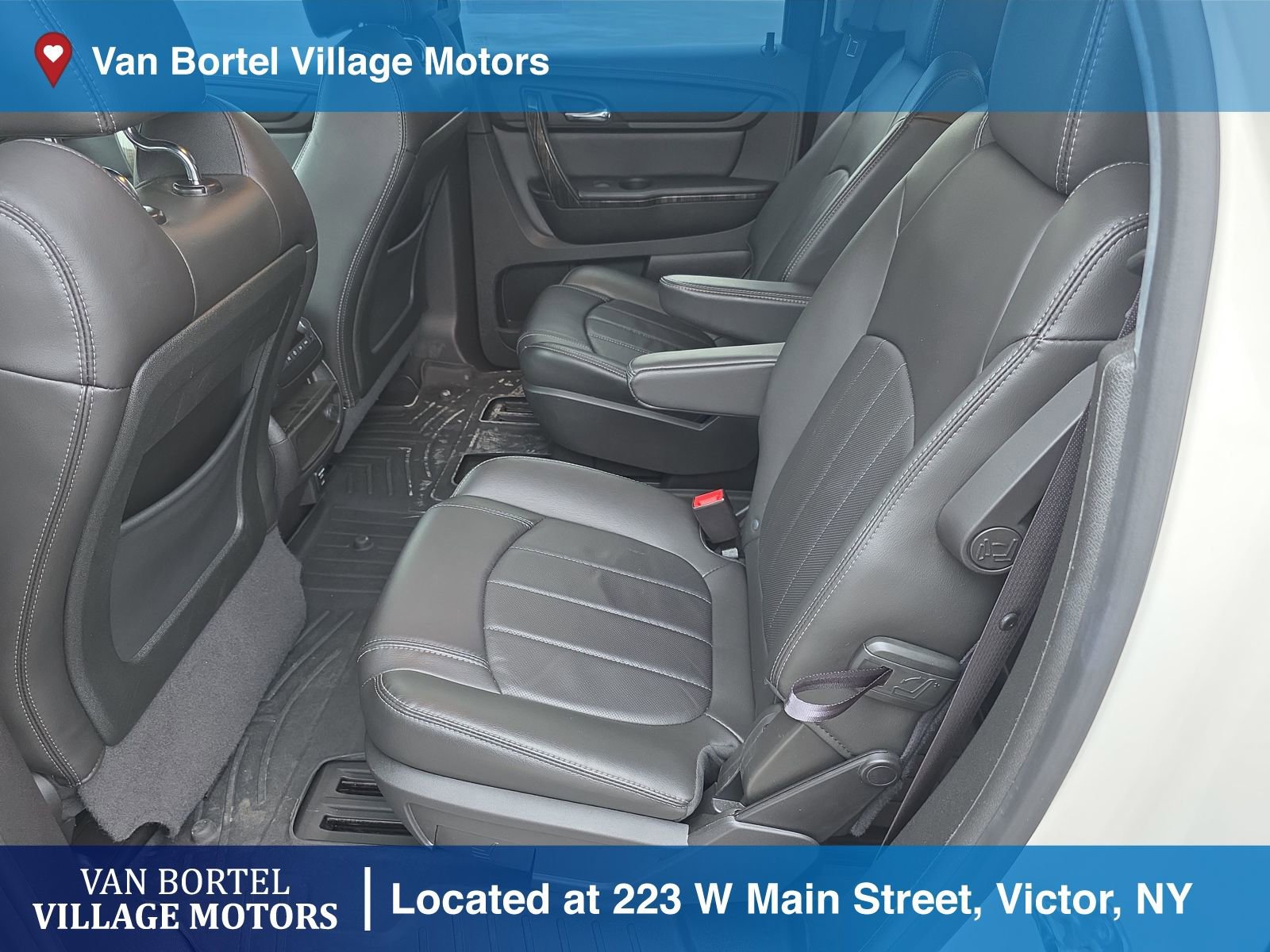 Used 2015 GMC Acadia SLT image 25