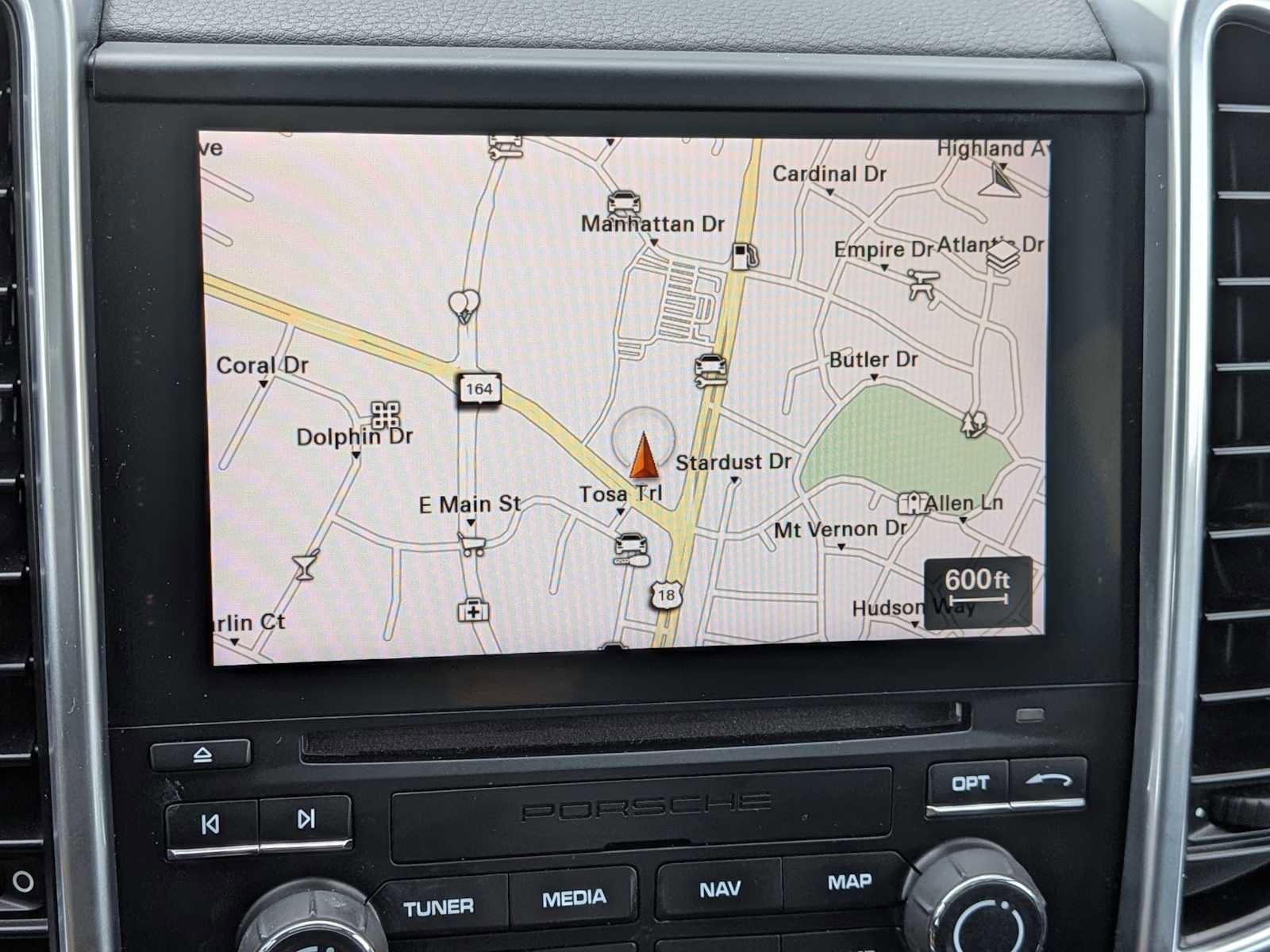 Used 2017 Porsche Cayenne Platinum Edition image 30