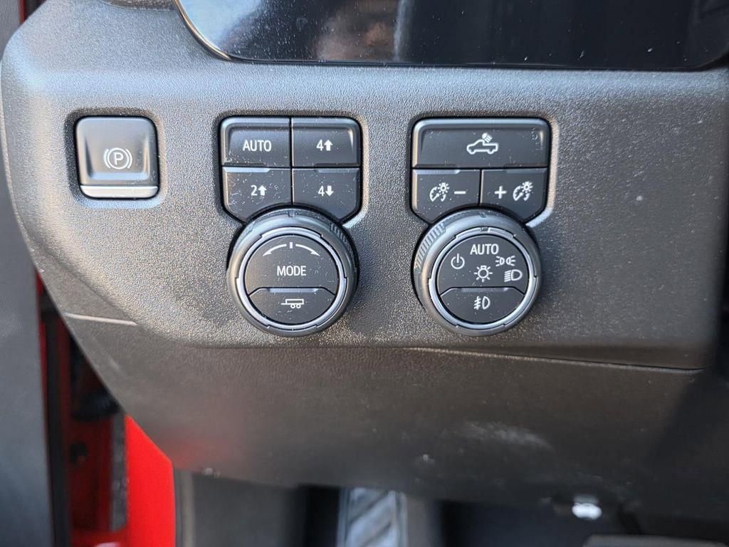 Used 2023 Chevrolet Silverado 1500 RST image 19