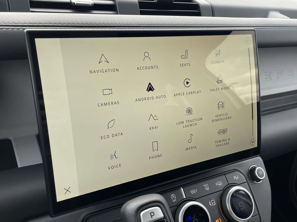 New 2026 Land Rover Defender 130 X-Dynamic SE AWD/4WD image 26