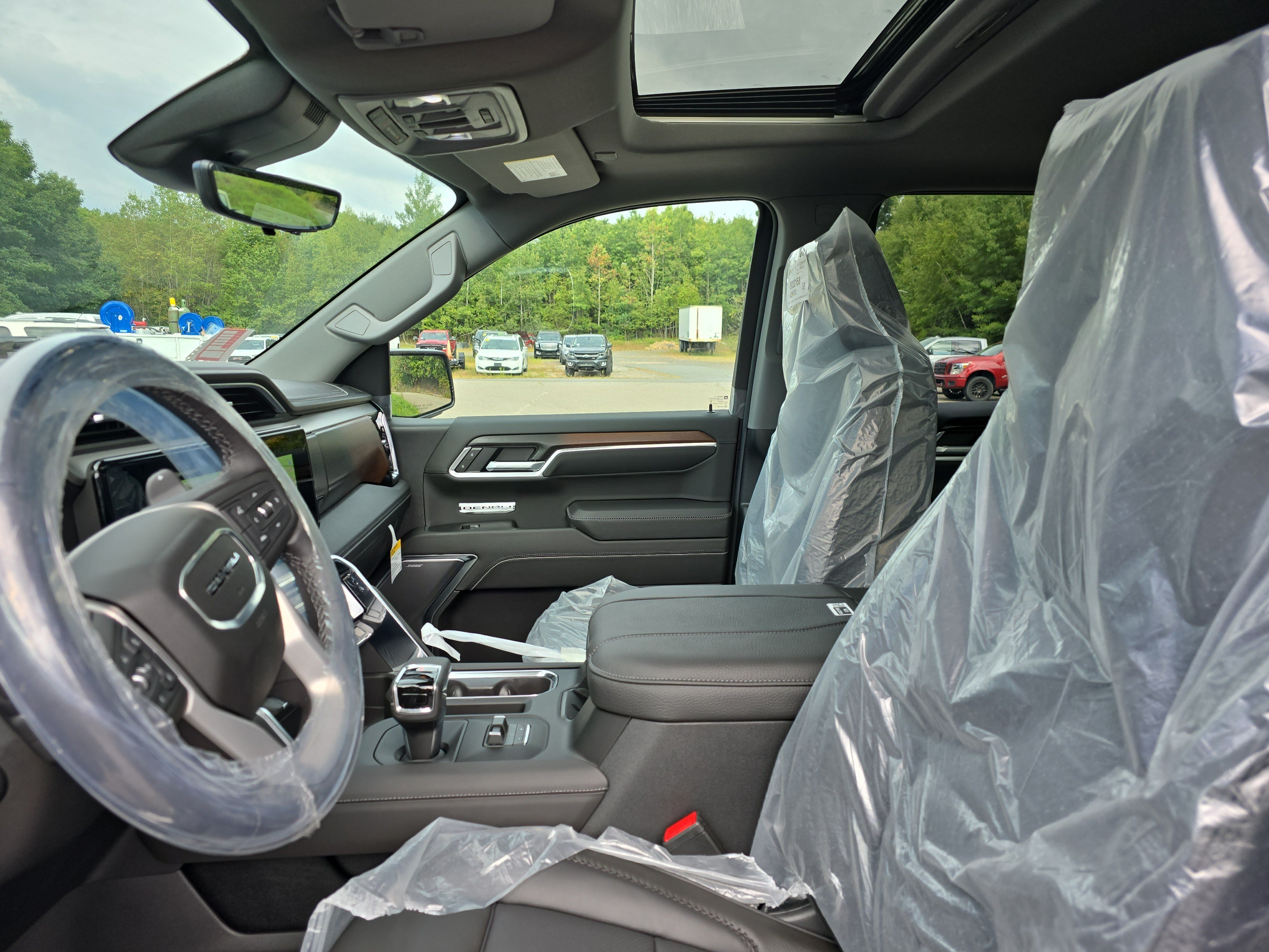 New 2026 GMC Sierra 1500 Denali w/ Technology Package AWD/4WD image 7