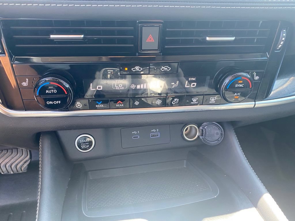 Used 2022 Nissan Rogue SL w/ SL Premium Package FWD image 21
