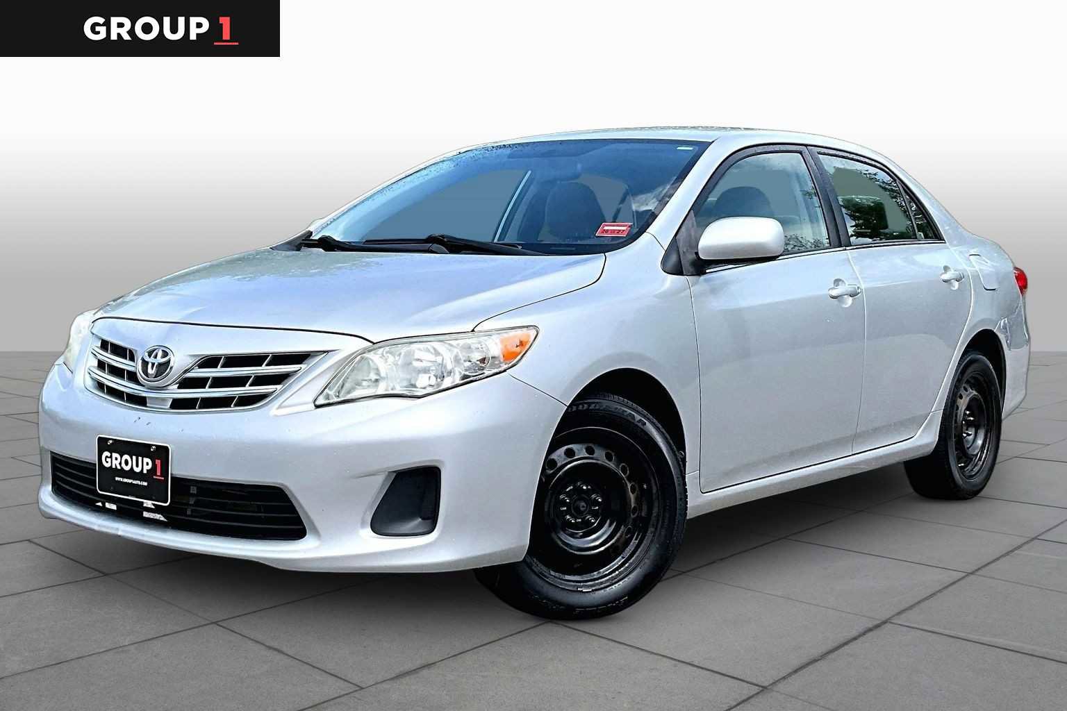 Used 2013 Toyota Corolla LE FWD video 1