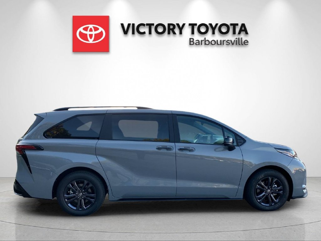 New 2026 Toyota Sienna XSE AWD/4WD image 5