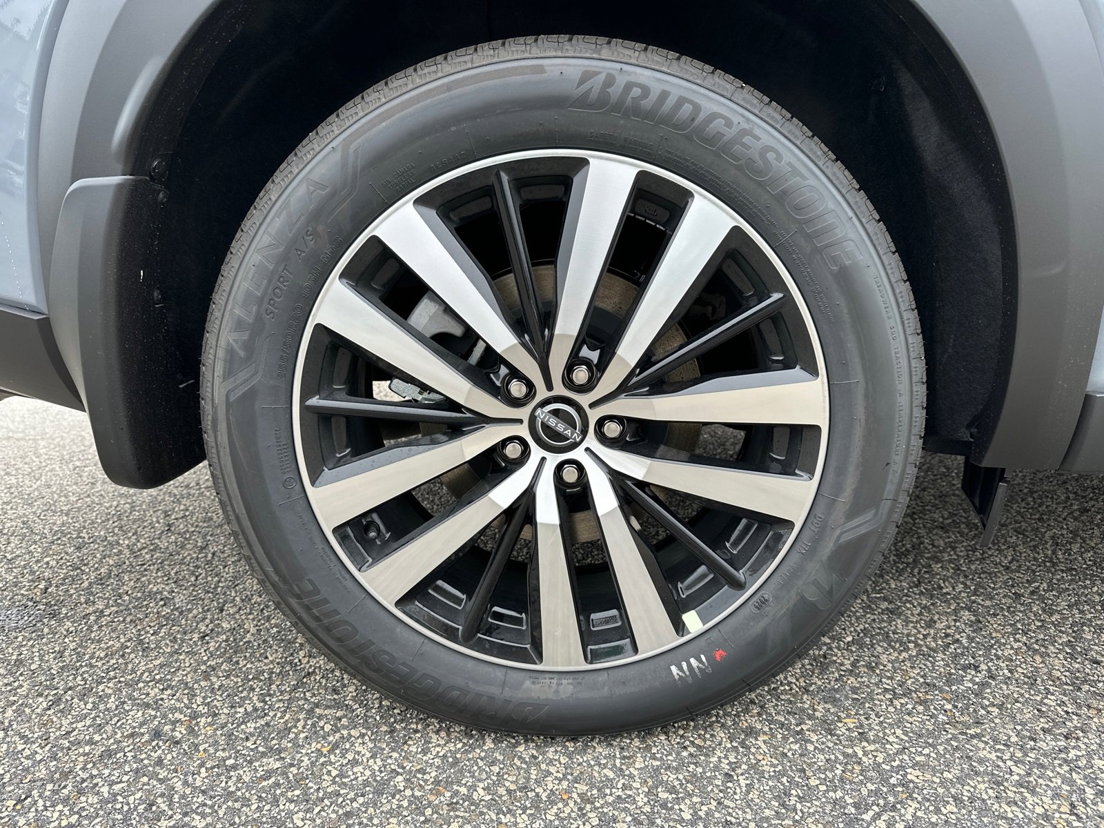 New 2025 Nissan Pathfinder Platinum w/ Lighting Package (N92) image 18