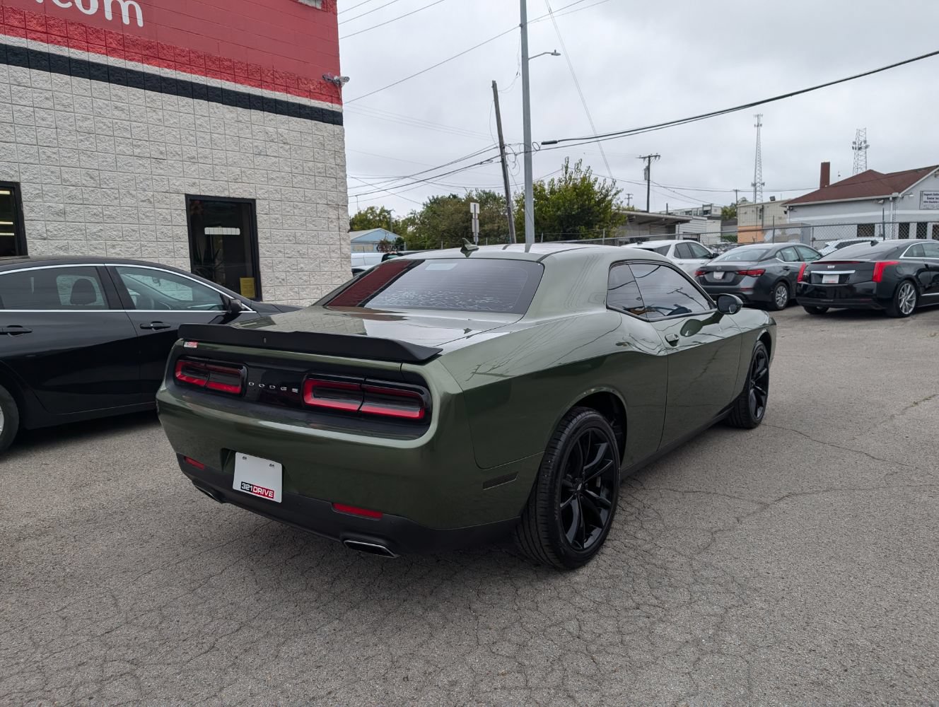 Used 2018 Dodge Challenger SXT w/ Blacktop Package RWD image 6