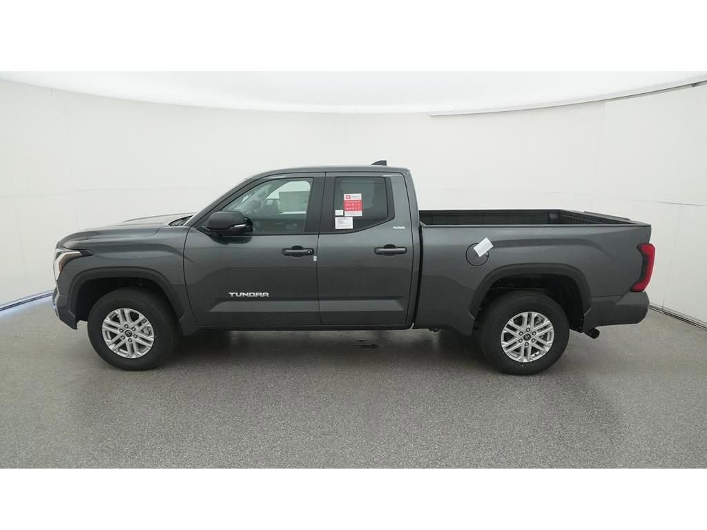 Used 2024 Toyota Tundra SR5 w/ SR5 Premium Package AWD/4WD image 4