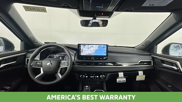 New 2026 Mitsubishi Outlander LE AWD/4WD image 15